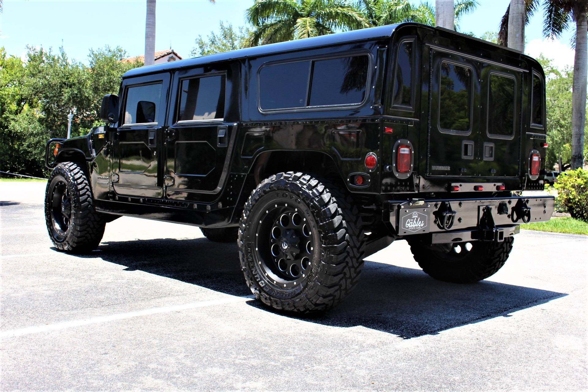 Hummer h1 garage